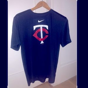 Minnesota Twins baseball Nike Tee size L